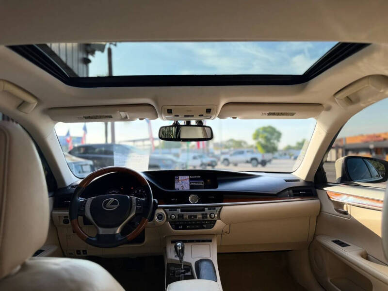 2013 Lexus ES 300h