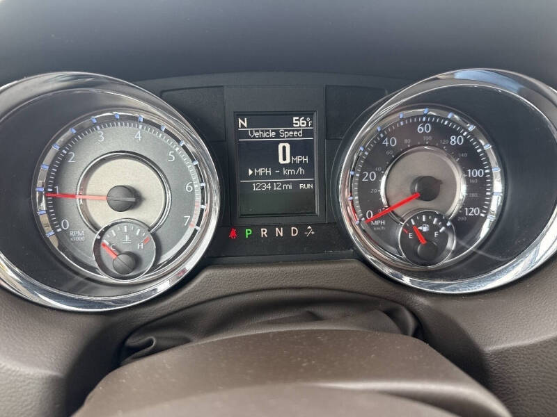 2012 Chrysler Town and Country Touring-L