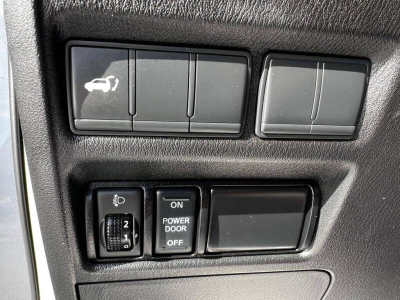 2017 Nissan Armada SL