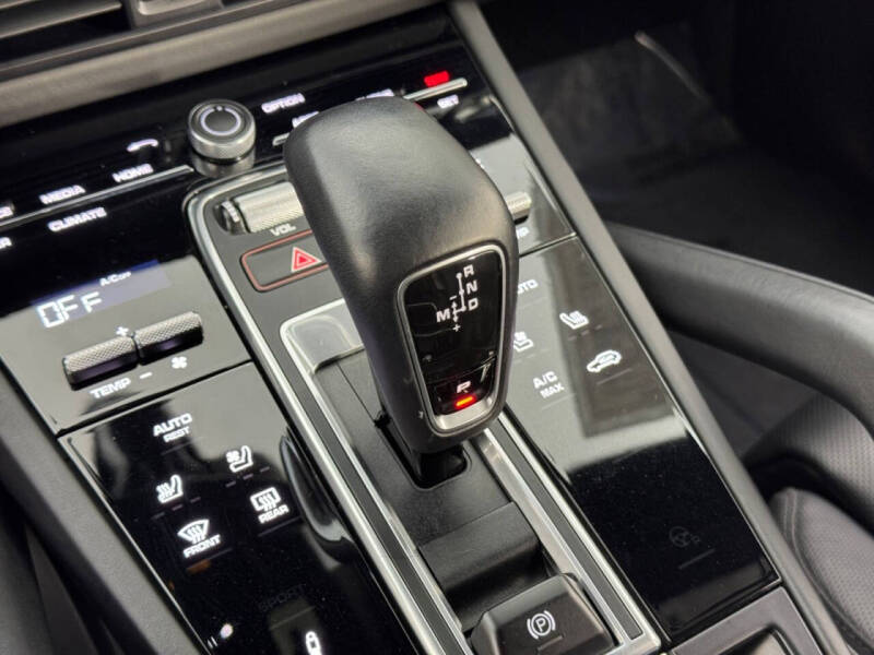 2021 Porsche Cayenne GTS