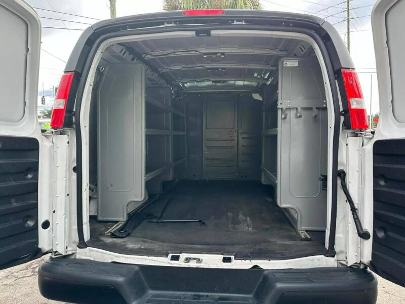 2020 Chevrolet Express 2500