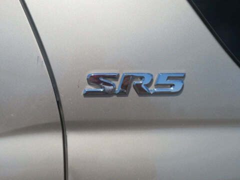 2005 Toyota Sequoia SR5