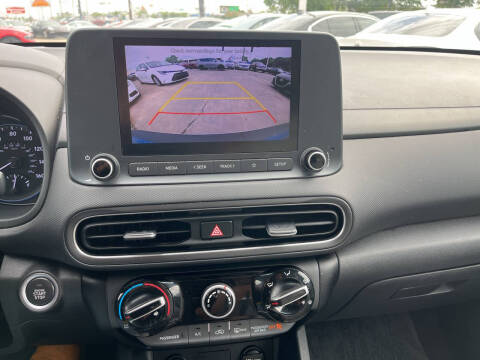 2022 Hyundai Kona SEL