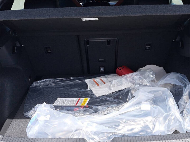 2025 Volkswagen Golf GTI SE