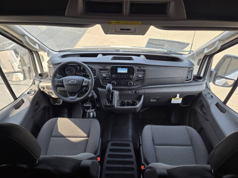 2025 Ford Transit 250