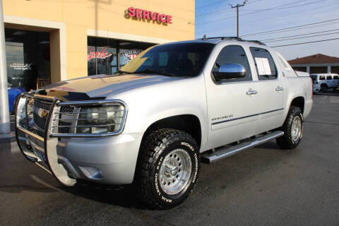 2013 Chevrolet Avalanche LTZ Black Diamond