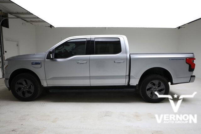 2025 Ford F-150 Lightning Flash
