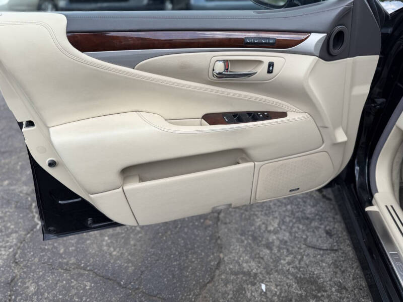 2013 Lexus LS 460