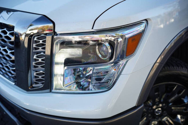 2018 Nissan Titan Platinum Reserve