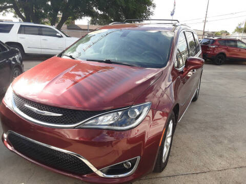 2020 Chrysler Pacifica Touring L