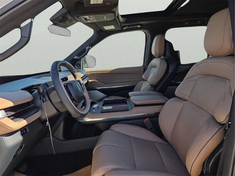 2025 Lincoln Navigator L Black Label