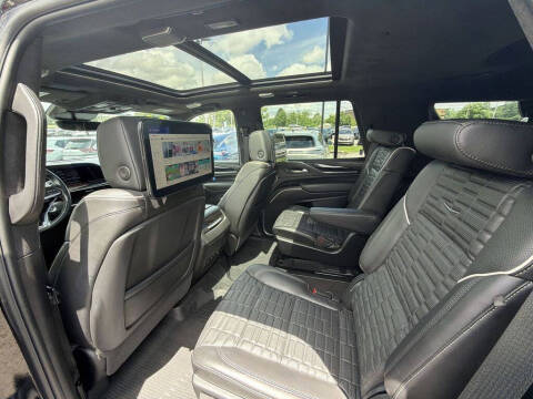 2023 Cadillac Escalade-V