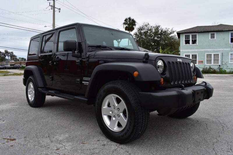 2011 Jeep Wrangler Unlimited Sport photo 42