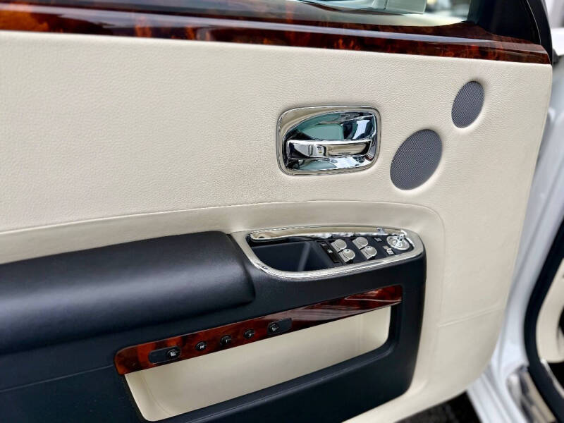 2012 Rolls-Royce Ghost