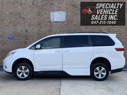 2017 Toyota Sienna LE Mobility 7-Passenger