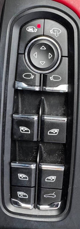 2018 Porsche Macan S