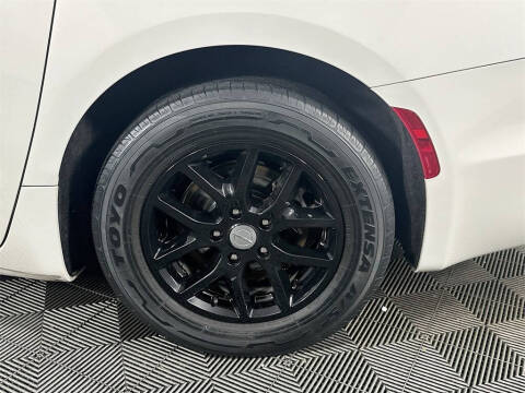 2020 Chrysler Pacifica Touring