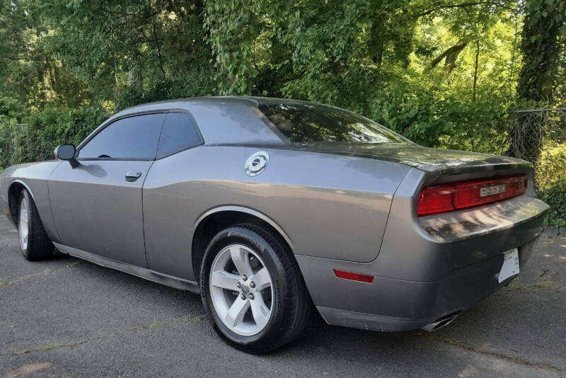 2012 Dodge Challenger SXT