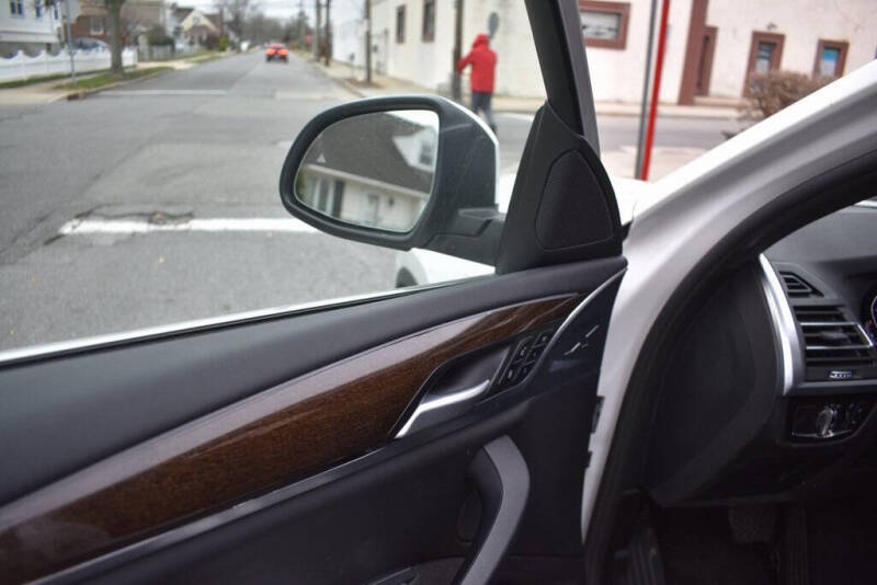 2024 BMW X4 xDrive30i