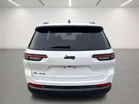 2022 Jeep Grand Cherokee L Altitude