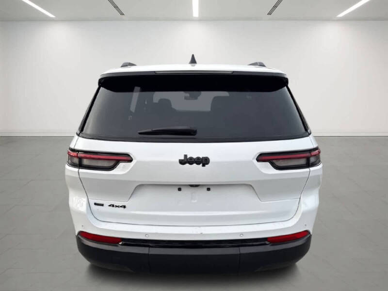 2022 Jeep Grand Cherokee L Altitude