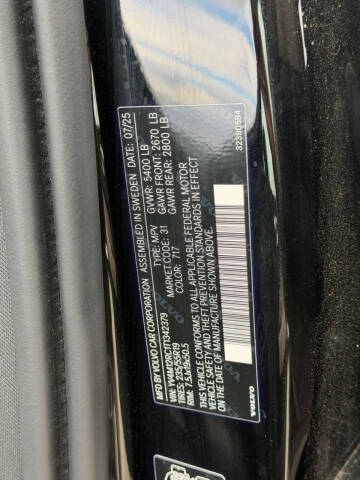 2026 Volvo XC60 B5 Plus