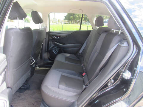 2022 Subaru Outback Premium