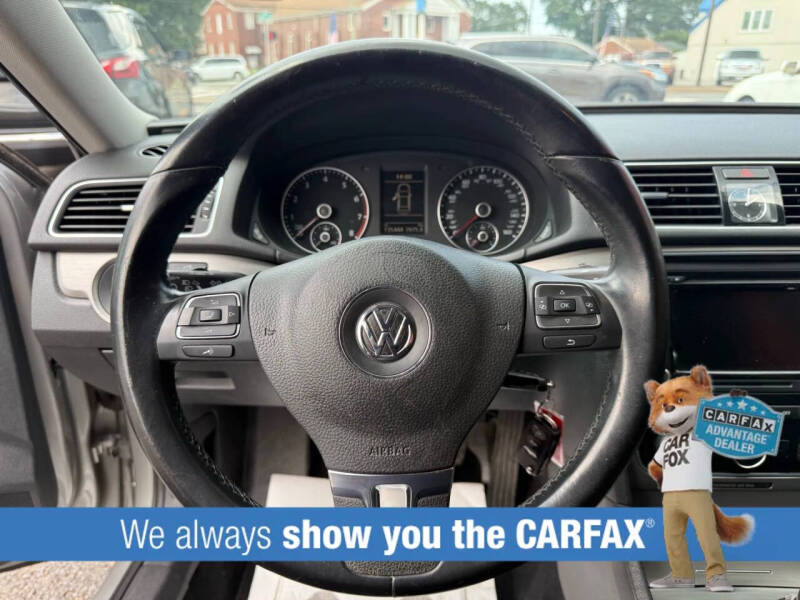 2014 Volkswagen Passat 1.8T Sport