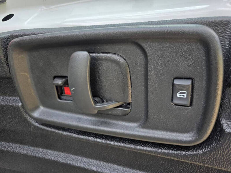 2023 GMC Savana 2500