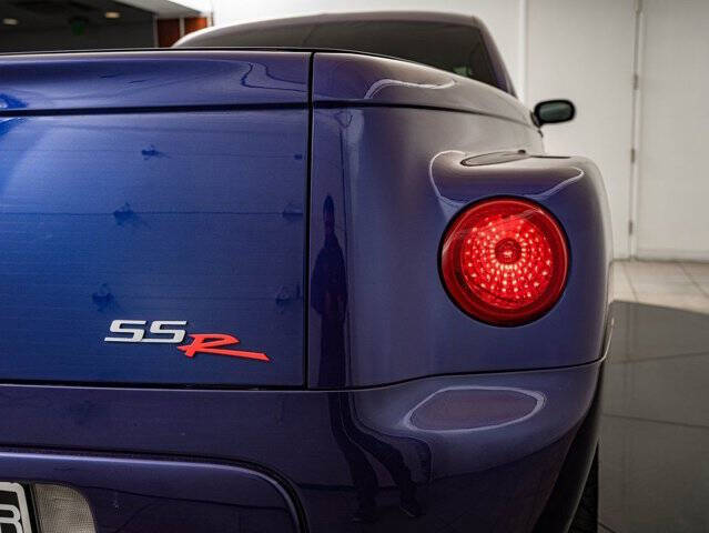 2004 Chevrolet SSR LS