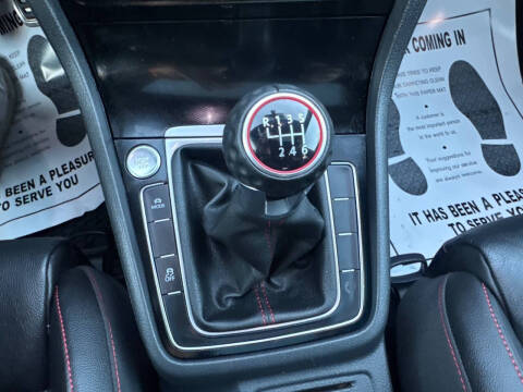 2017 Volkswagen Golf GTI SE