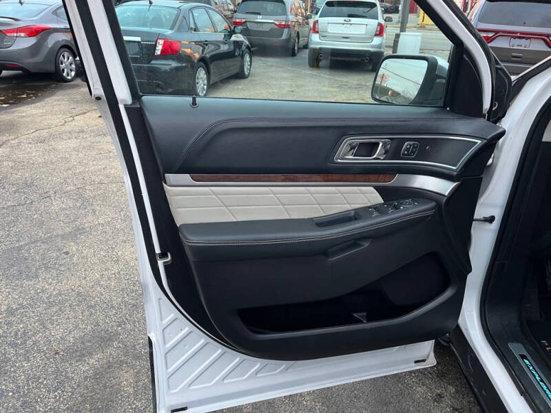 2016 Ford Explorer Platinum