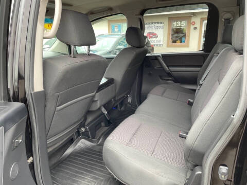 2009 Nissan Titan SE