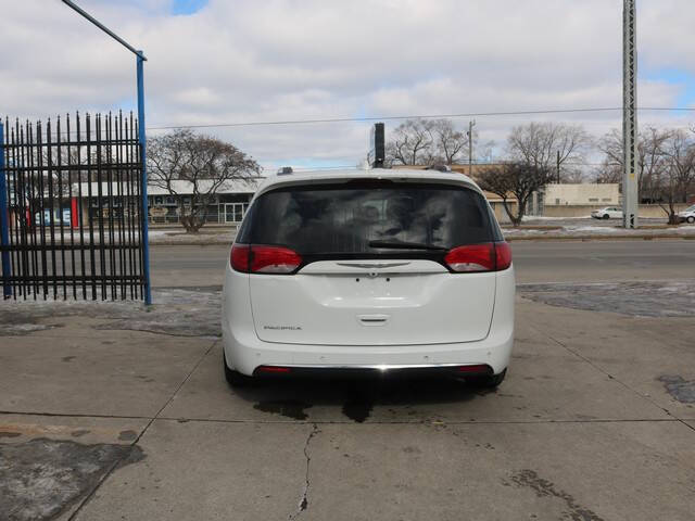 2019 Chrysler Pacifica Touring L
