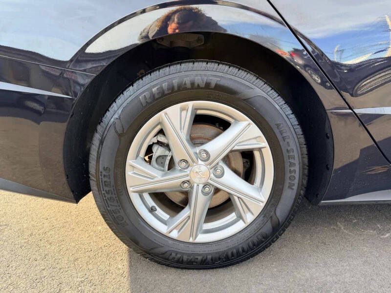 2023 Hyundai Sonata SE