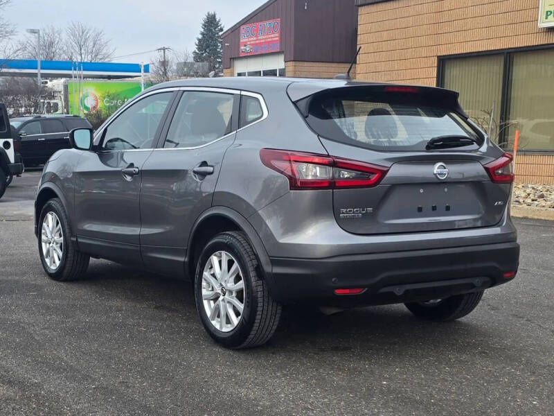 2022 Nissan Rogue Sport S