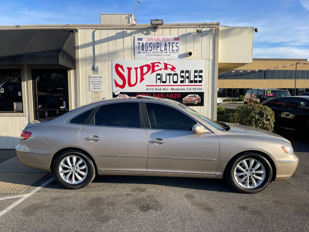 2007 Hyundai Azera for sale at Super Auto Sales Modesto in Modesto, CA