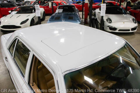 1991 Mercedes-Benz 560-Class 560 SEL