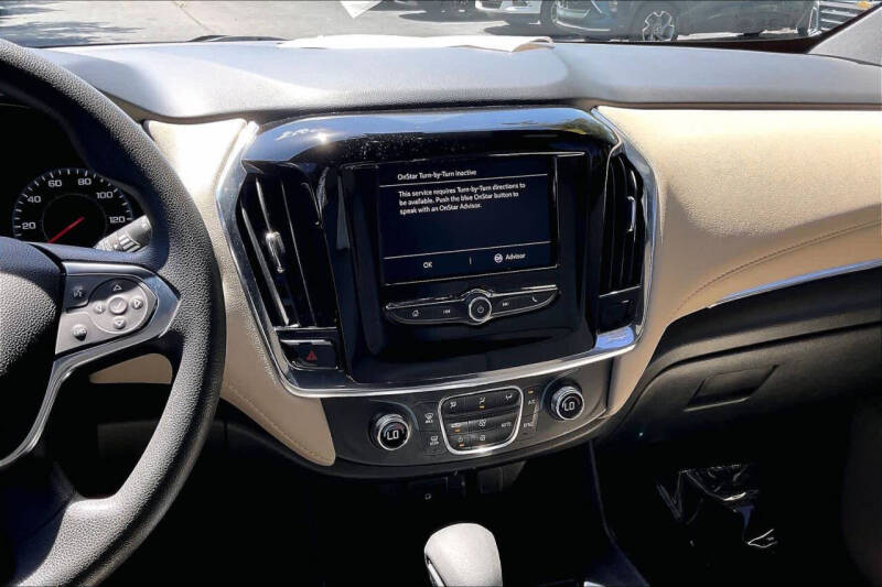 2023 Chevrolet Traverse LS