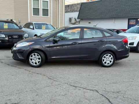 2013 Ford Fiesta SE