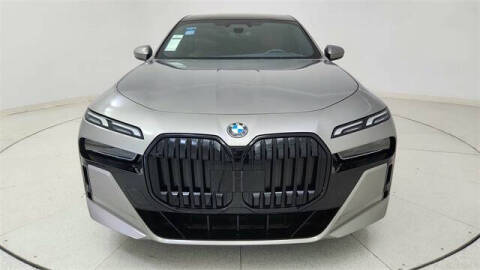 2023 BMW 7 Series 740i