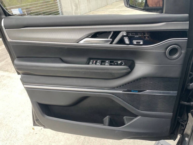 2022 Jeep Grand Wagoneer Series II