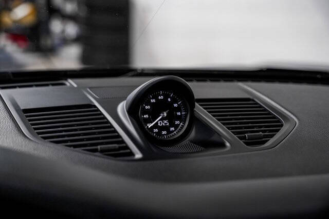 2020 Porsche 911 Carrera S