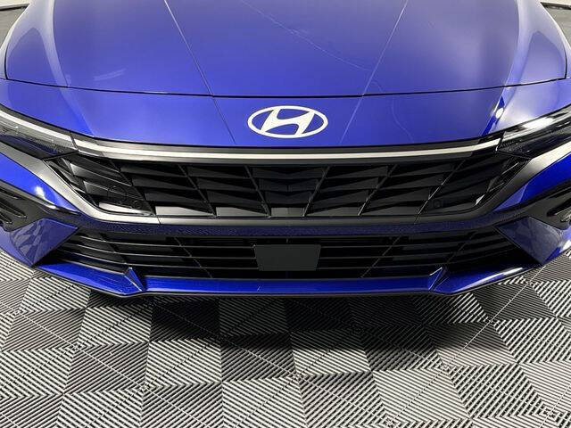 2025 Hyundai Elantra Hybrid Limited