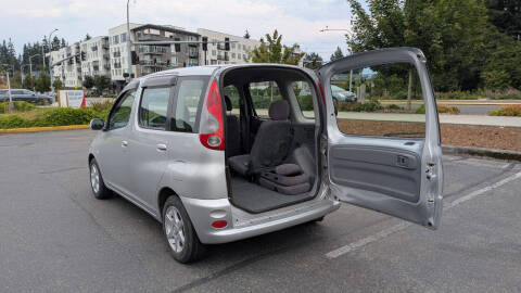 2000 Toyota Funcargo Yaris