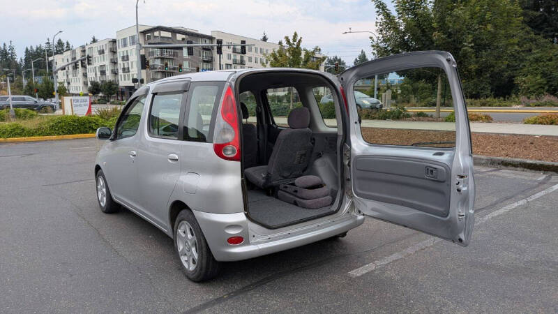 2000 Toyota Funcargo Yaris