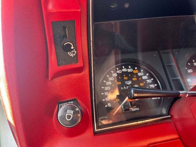 1982 Chevrolet Corvette 39