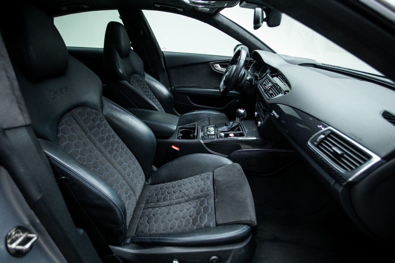 2017 Audi RS 7 32