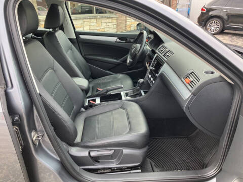 2012 Volkswagen Passat SE