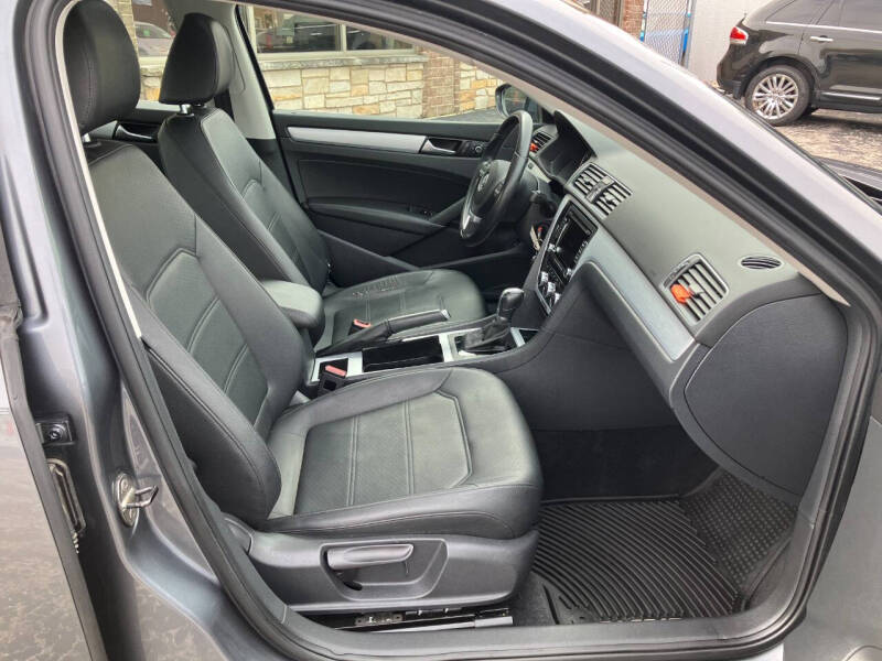 2012 Volkswagen Passat SE